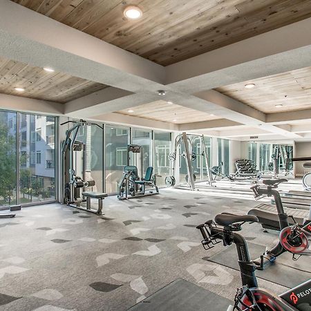 Lush Downtown Condo On Riverwalk W King Ste, Free Parking, Pet Friendly, Centrally Located On Riverwalk San Antonio Buitenkant foto