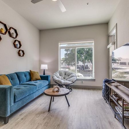 Lush Downtown Condo On Riverwalk W King Ste, Free Parking, Pet Friendly, Centrally Located On Riverwalk San Antonio Buitenkant foto
