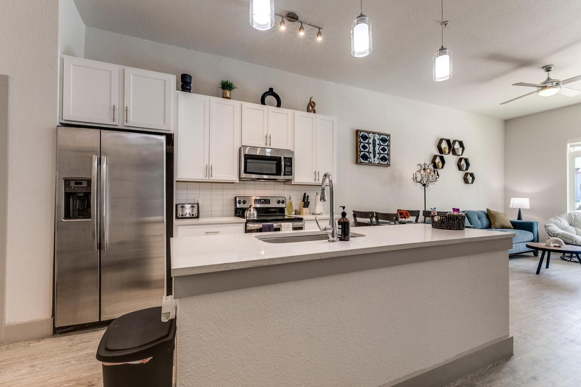 Lush Downtown Condo On Riverwalk W King Ste, Free Parking, Pet Friendly, Centrally Located On Riverwalk San Antonio Buitenkant foto
